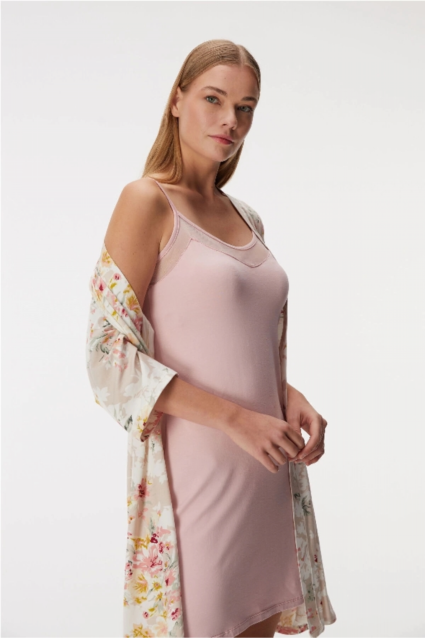 Anıl 11356 Kadın Çiçekli Sabahlık ve Gecelik Takım