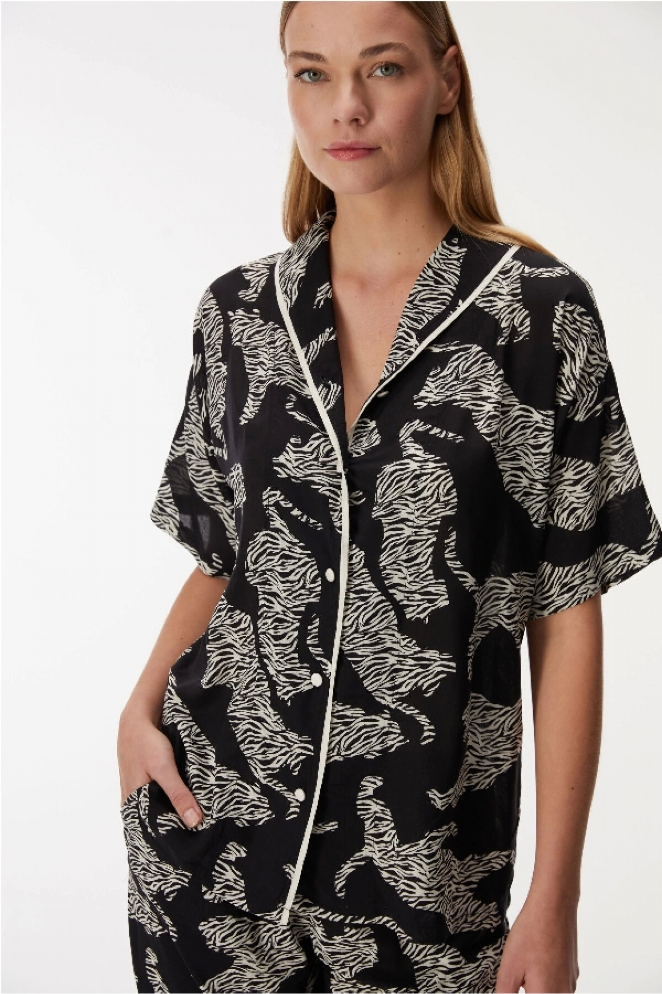 Anıl 11389 Bayan Kısa Kol Gömlek ve Pantolon Takım